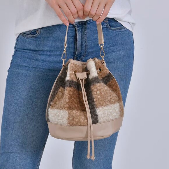 Beige/Tan/Black  Bucket Bag with Checker Pattern Faux Fur Design - Picture 4 of 4